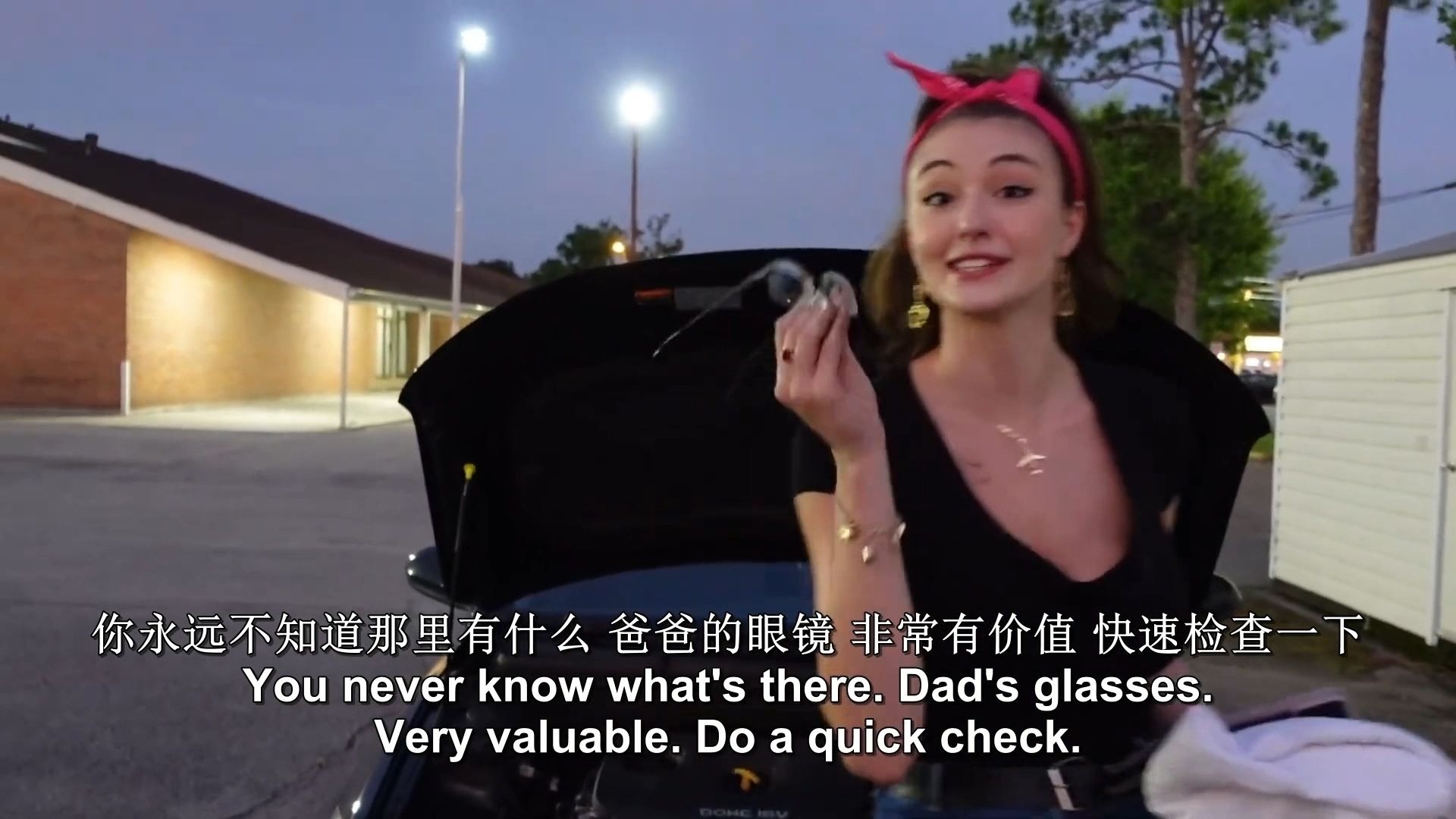 街头搭讪-粉色公主切的平胸兔女郎女仆
